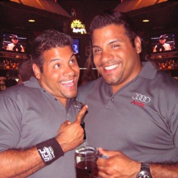 Meet your Posher, Angelo - Picture 1 of 4